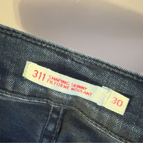 Levi's 311 Shaping Skinny Jeans Black Women Size 30 - Picture 9 of 11
